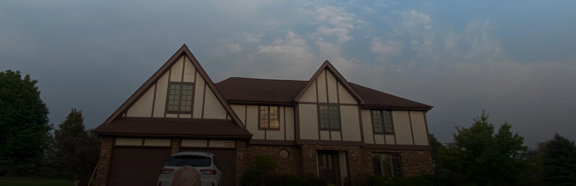 contact us breadcrumb